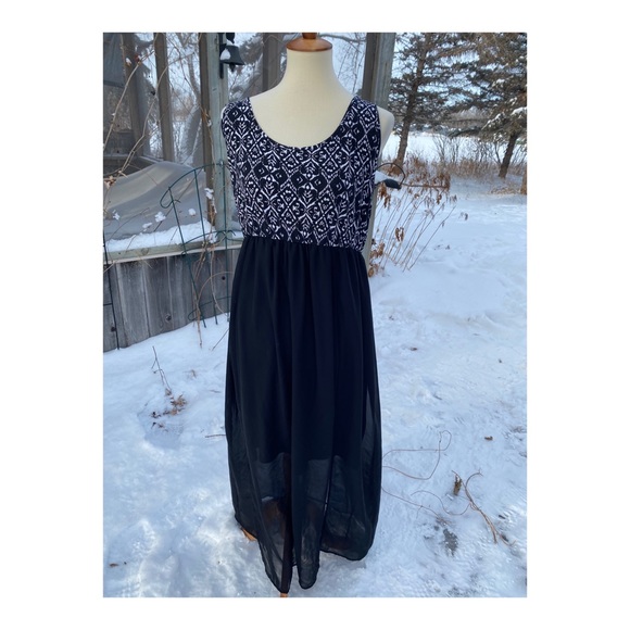 MXM Dresses & Skirts - MXM Black & White Maxi Dress Stretch Sheer